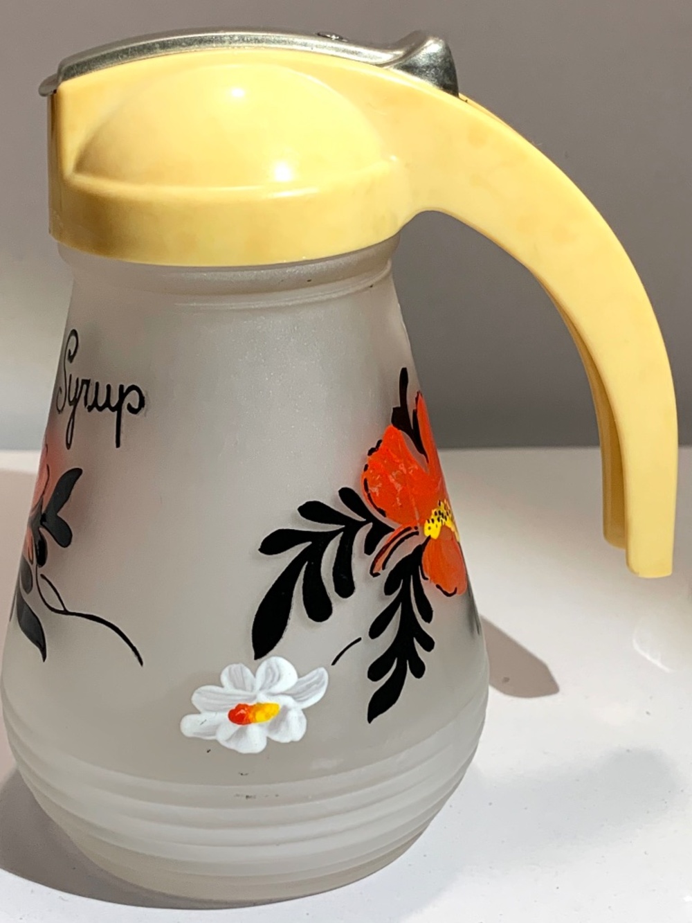 VTG HAZEL ATLAS FROSTED GLASS SYRUP Dispenser w/Handpainted Floral Design & Lid